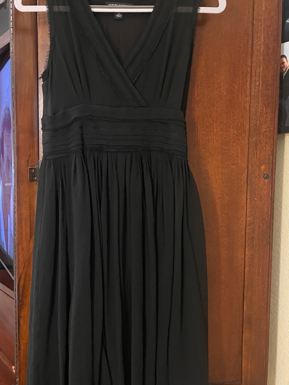 Banana Republic Black Sleeveless V-Neck Midi Dress